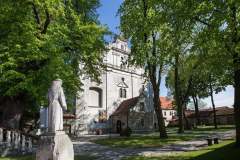 fasada-Sanktuarium-Mirowskiego-w-Pińczowie